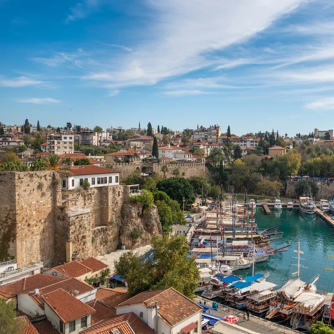 Antalya — dengiz bo‘yida dam olish
